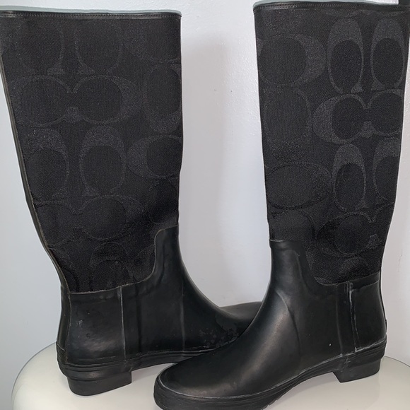 ☔️COACH Paige rain boots